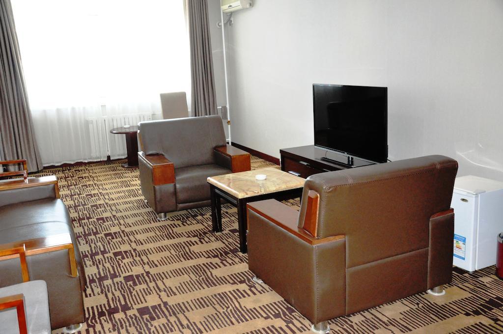 Hotel Super 8 Capital International Airport Houshayu Subway Station 2*
