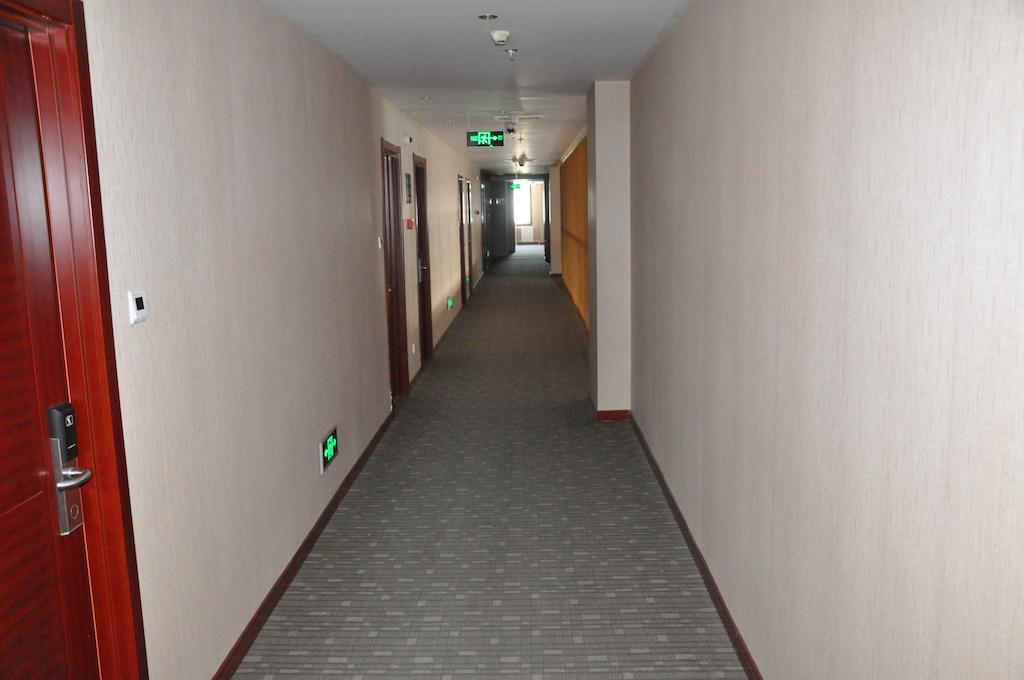 Hotel Super 8 Capital International Airport Houshayu Subway Station