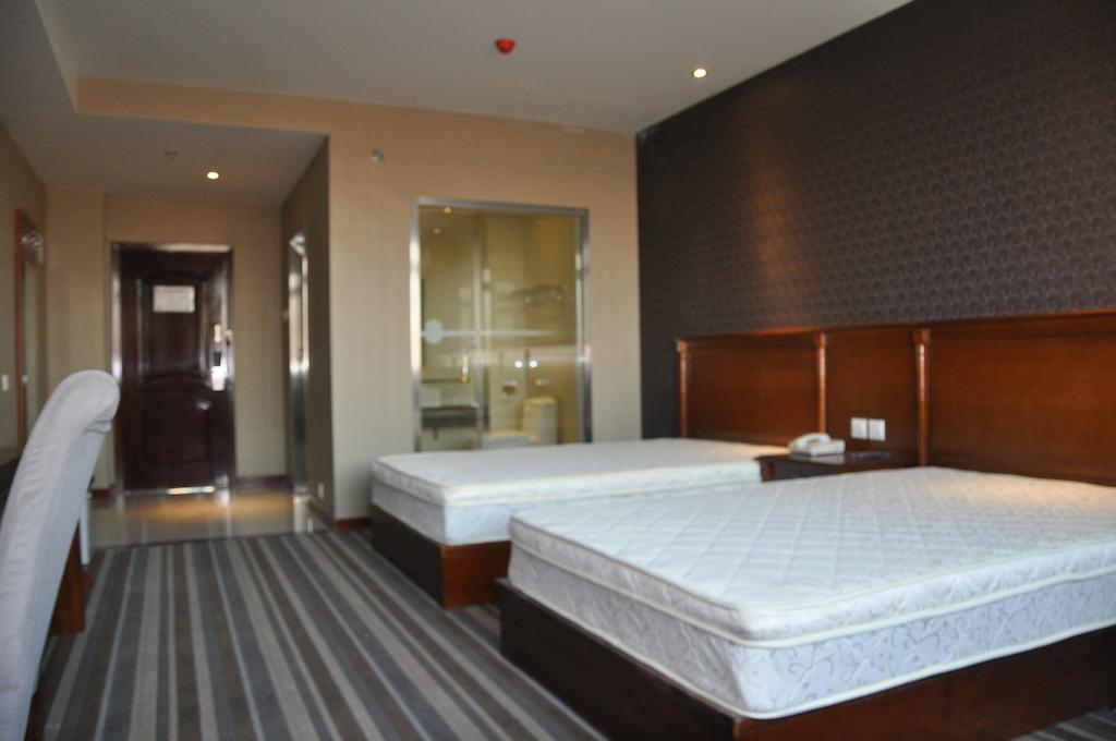 Hotel Super 8 Capital International Airport Houshayu Subway Station 2*